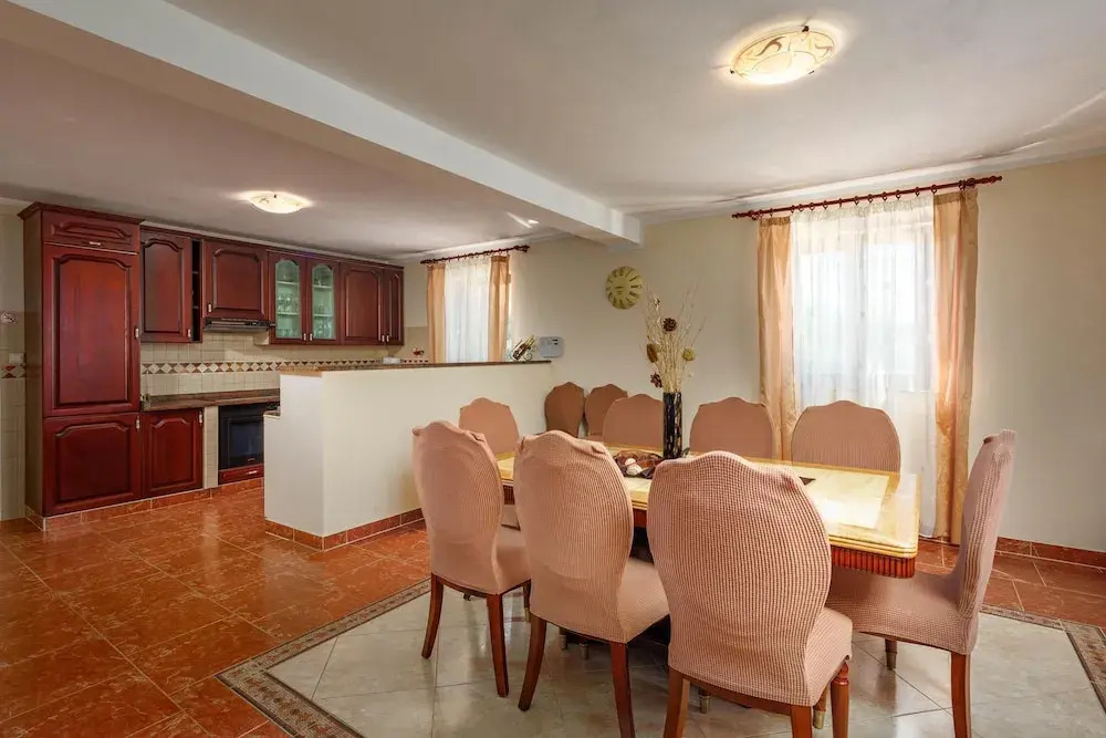 Pool Villa Divina