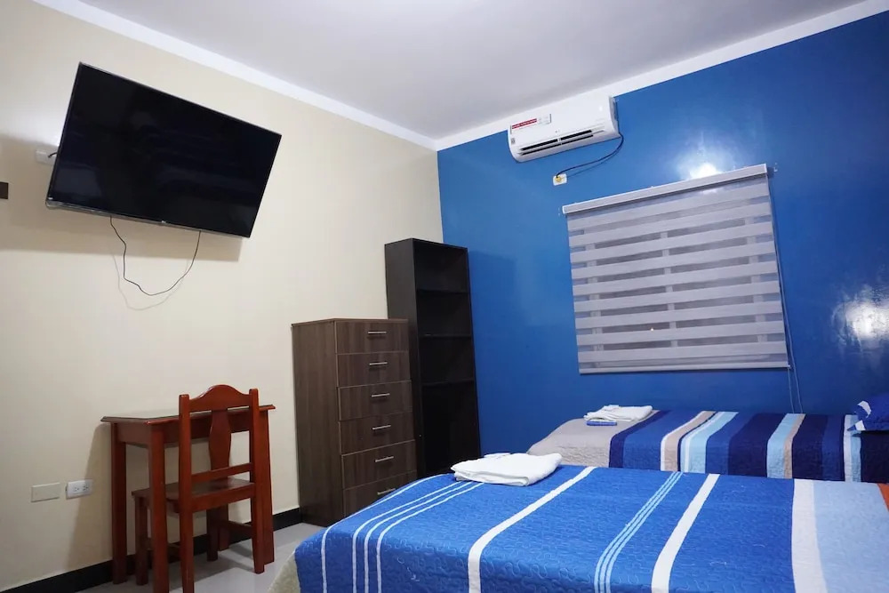Hotel SMIR, Huaquillas