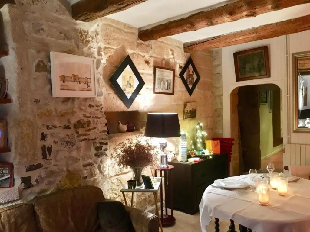La Maison dans les remparts