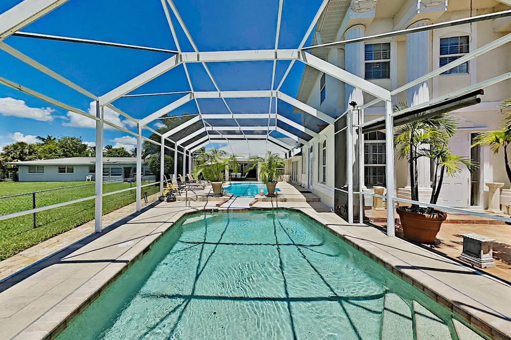 1458viki 7 Bedroom Home