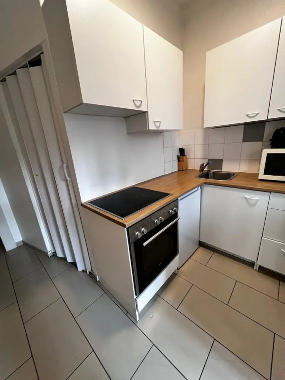 Cozy 2BR Apartment Near Schöpfwerk