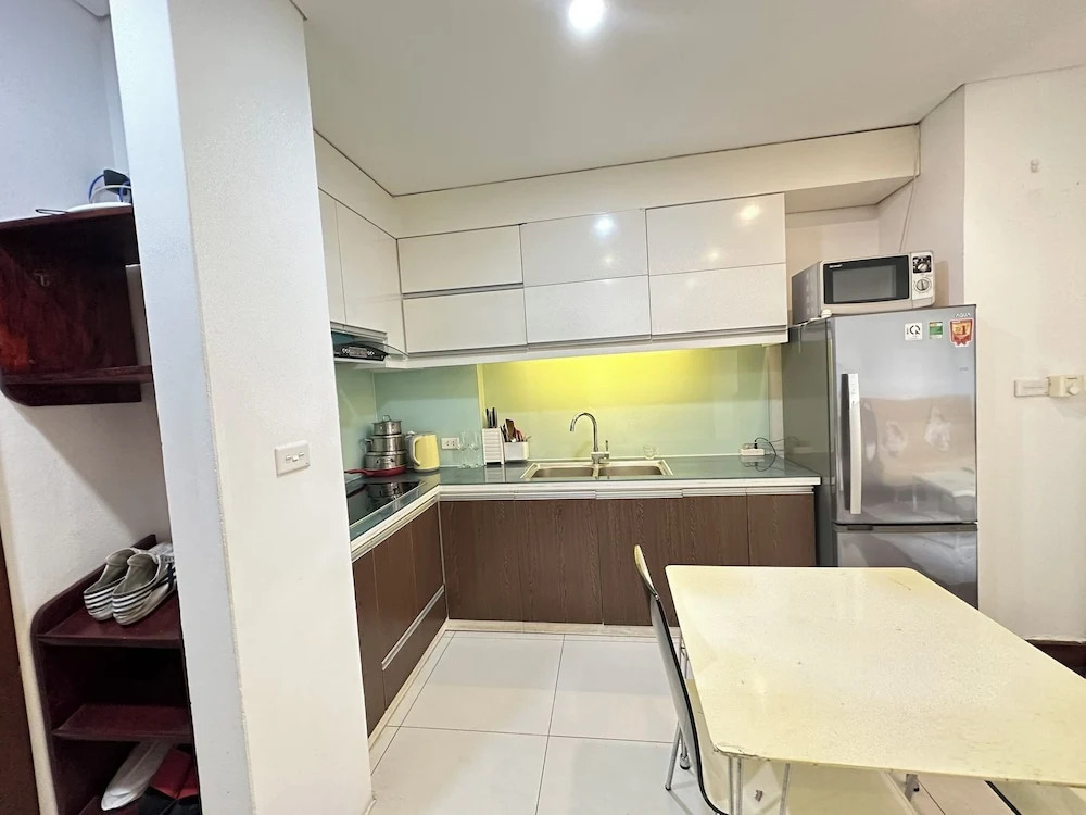 Sunshine Apartments