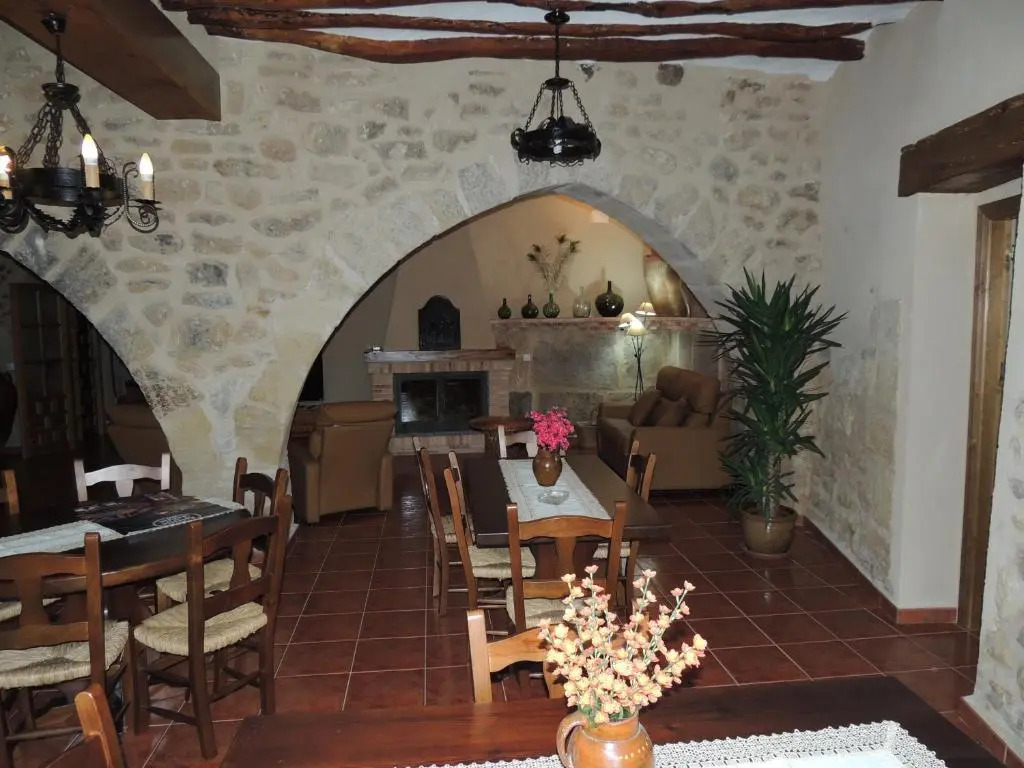 Las Bodegas Del Gilo
