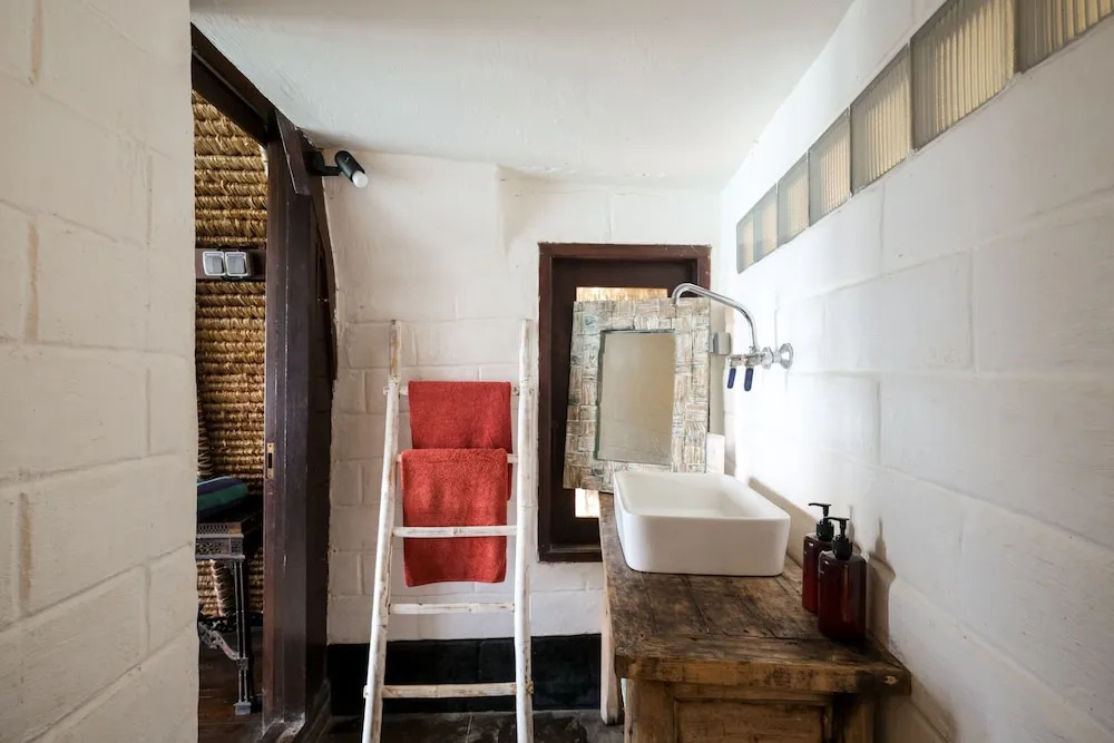 Rumah Elizabeth & Rumah Janneke