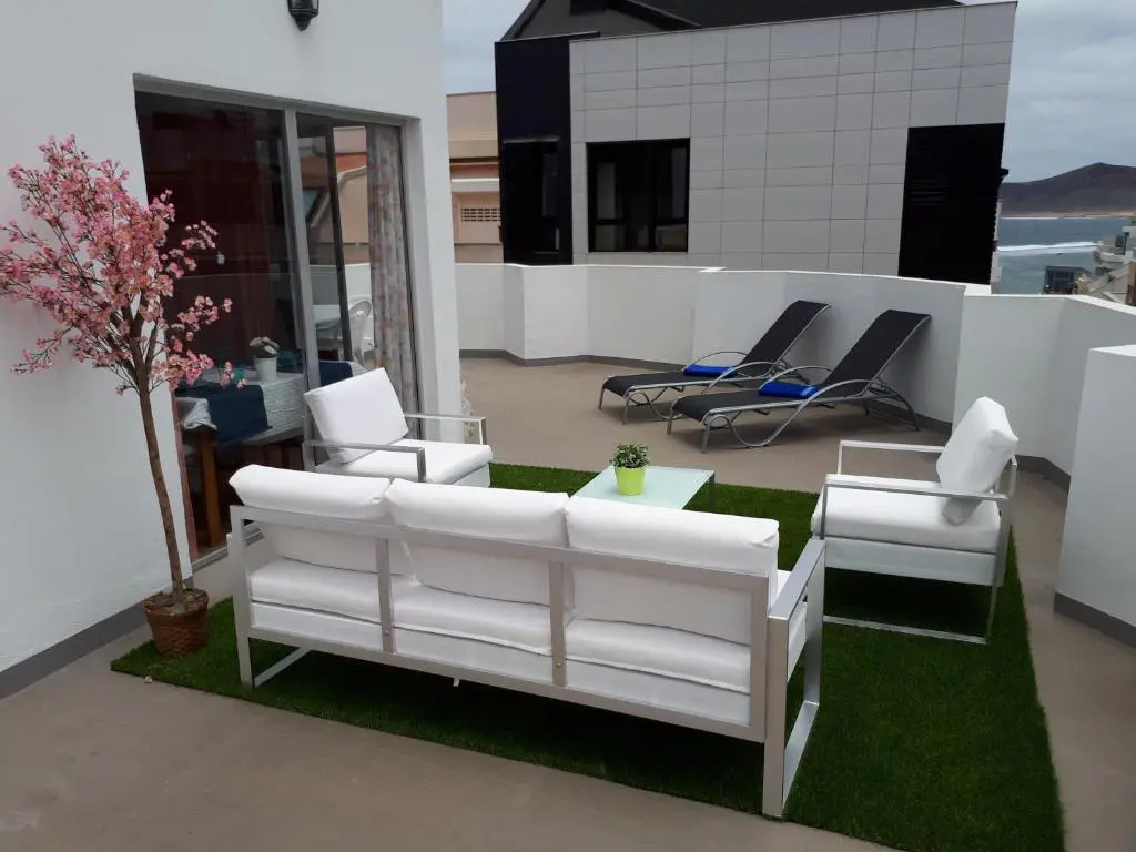 City Beach Home 60