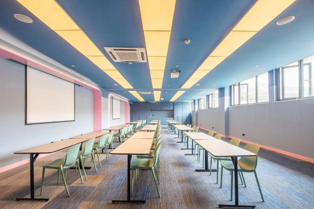 HanTing Hotel (Luoyang Sports Center)