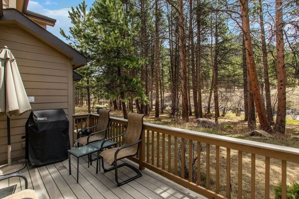 Luxury Rocky Mountain River Retreat - 3 Br Townhouse