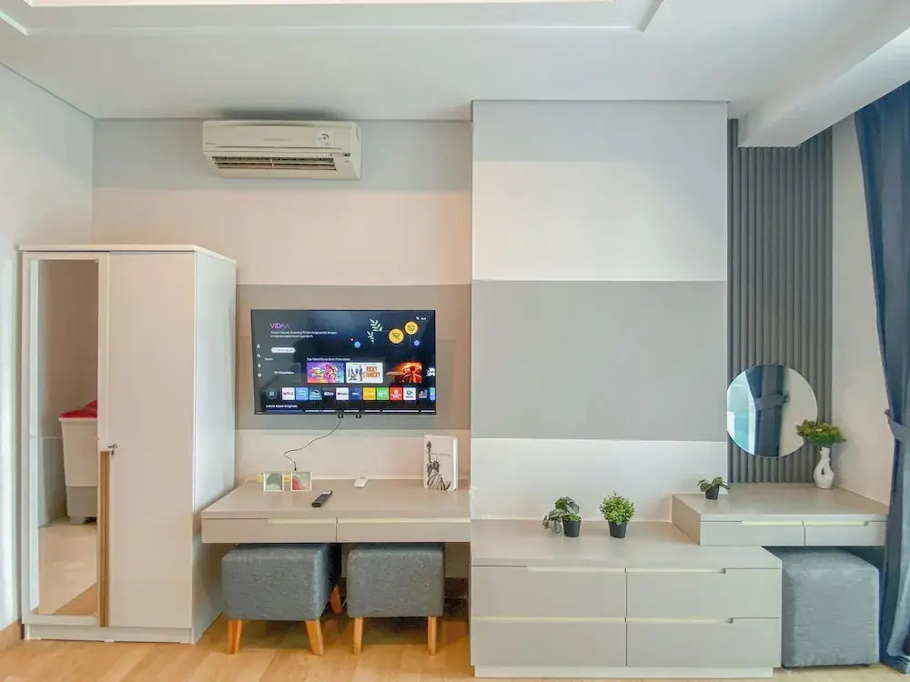 Wonderfully Warm And Homey Studio Apartment Capitol Suites