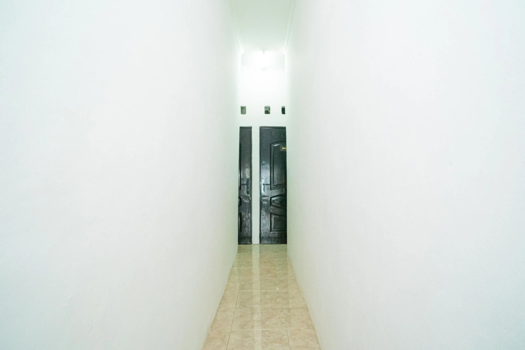 RedDoorz @ Aralia Harapan Indah