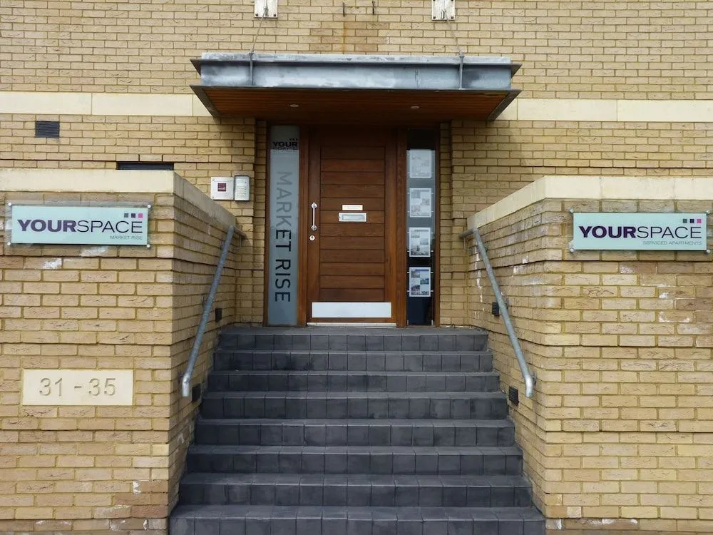 Your Space Apartments - Market Rise