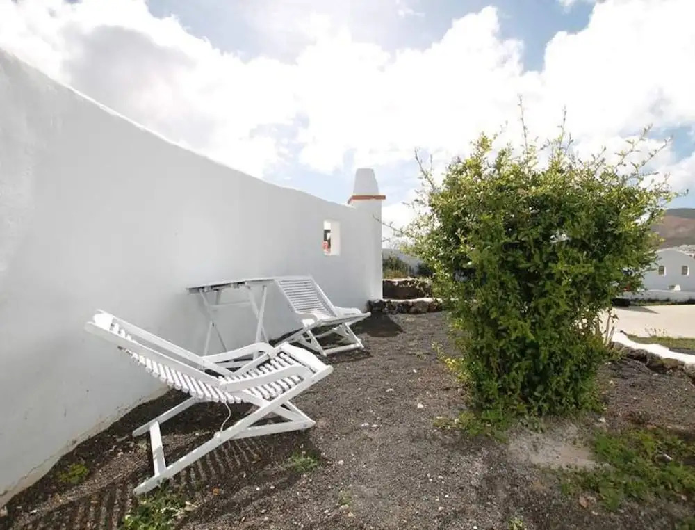 Room in San Bartolome - 104379 by MO Rentals