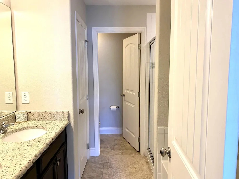 Solterra Resort!! Spacious House With Game Room, Private Pool and Movie Room!!