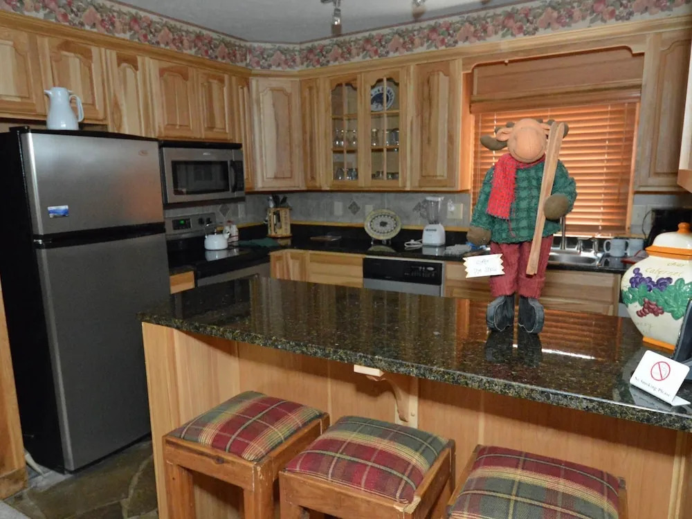 2 Br: Whistlepunk 28