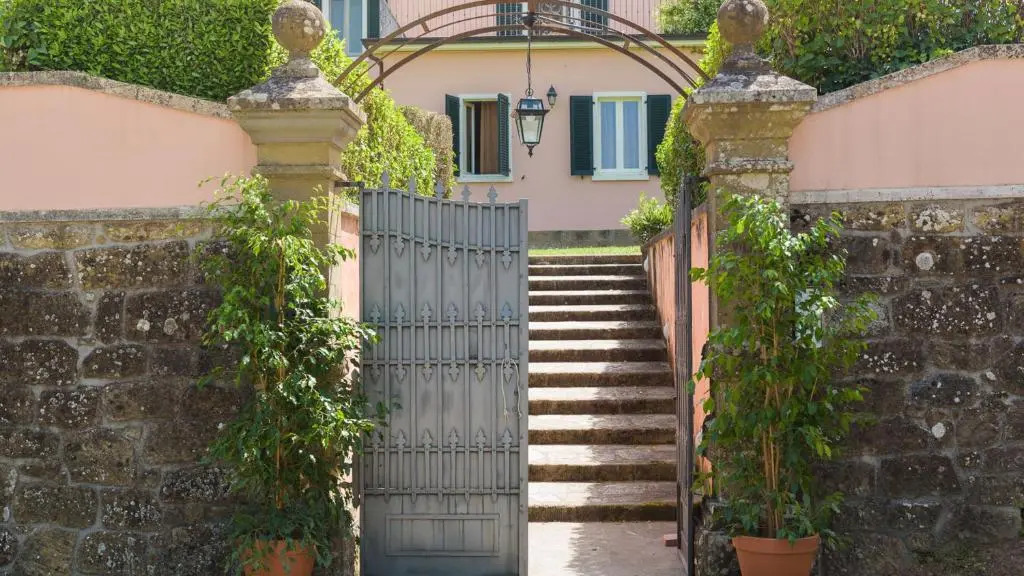 VILLA VITTORIA DANGHIARI 7&3, Emma Villas