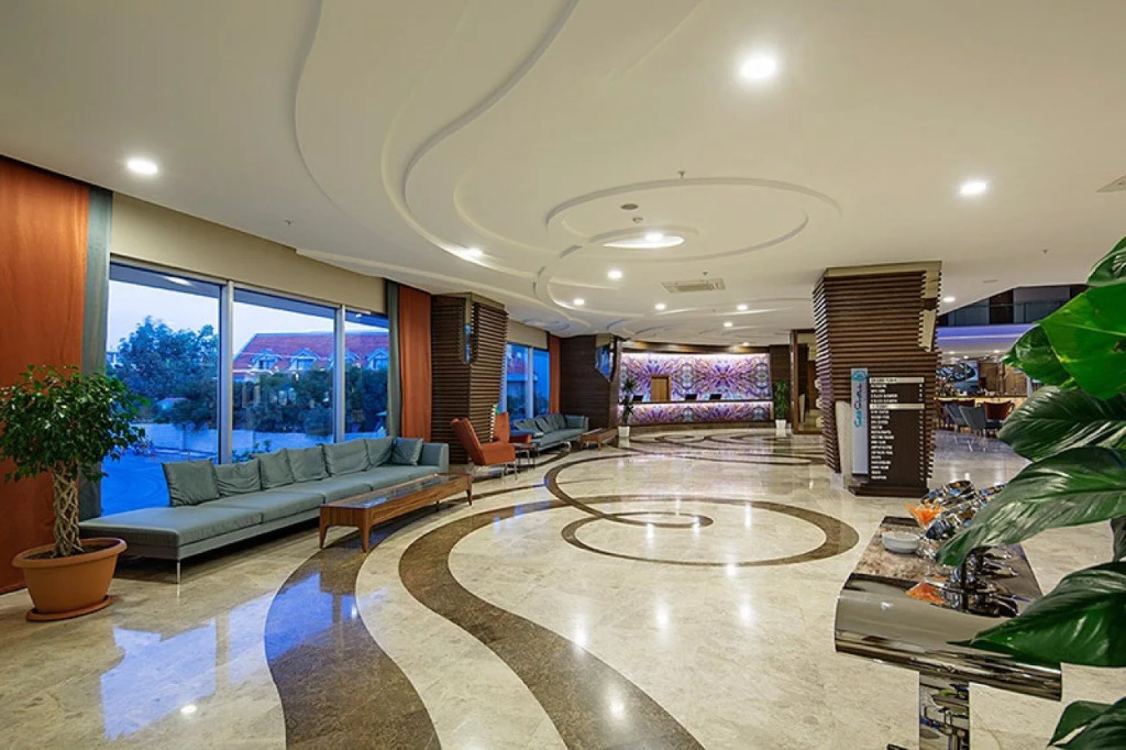 Seashell Resort & Spa
