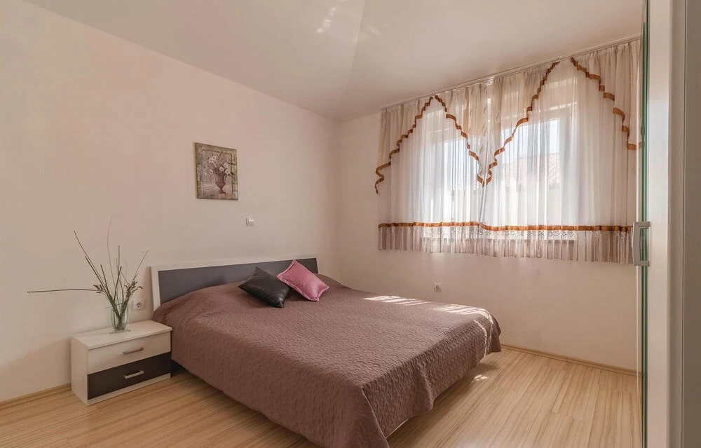 Stunning Home in Pula With Wifi and 7 Bedrooms