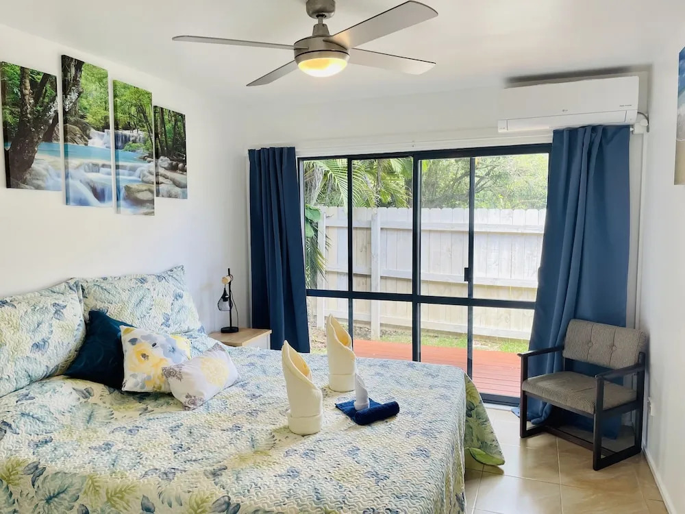Red Hibiscus Villas