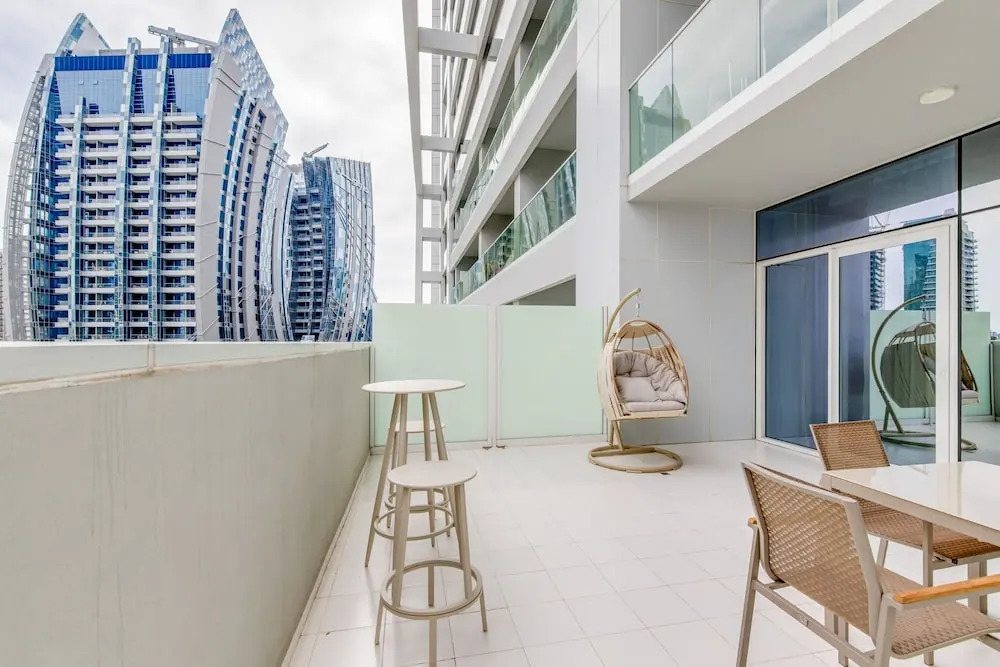GLOBALSTAY. DAMAC Reva Residences