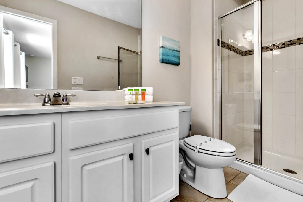 7 Bedrooms 5 Bathrooms Solterra 4196 Od