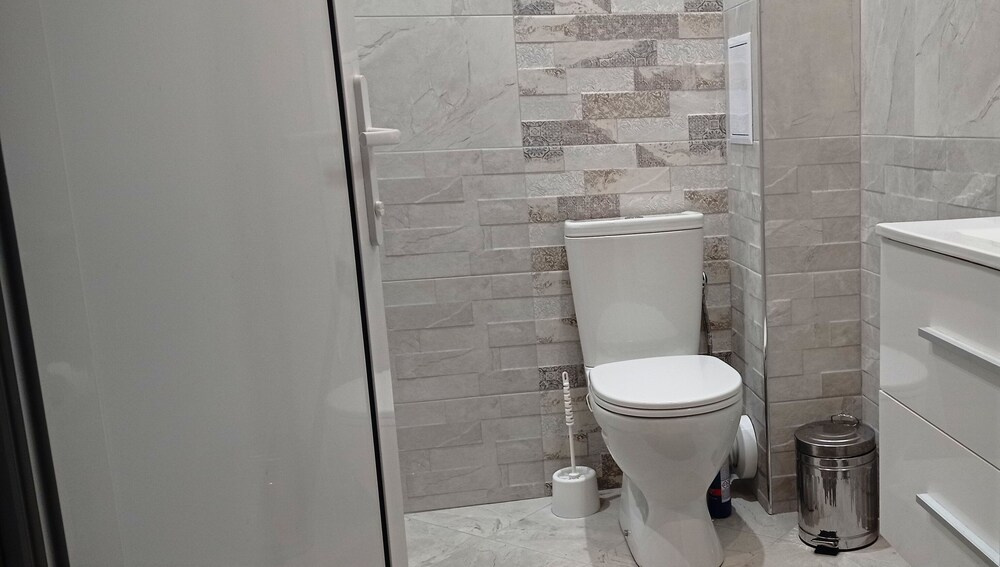 SEA Holisays -4 Rooms Apartment, Burgas, Bulgaria