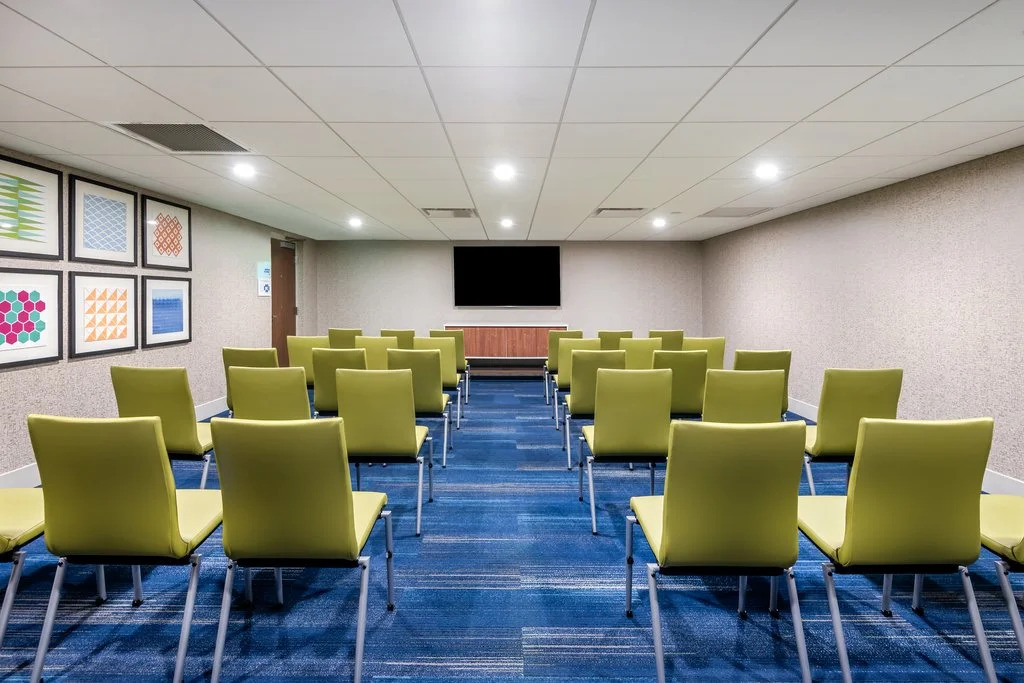 Holiday Inn Express & Suites Santa Ana - Orange County by IHG