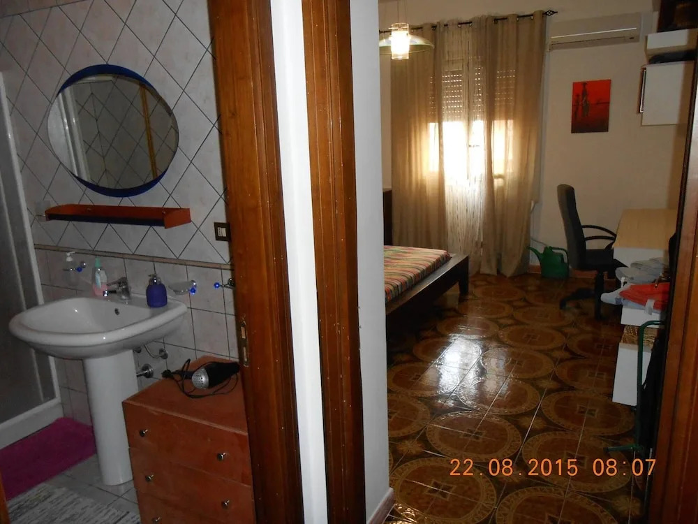 Suite Afrika, Mondello, Palermo