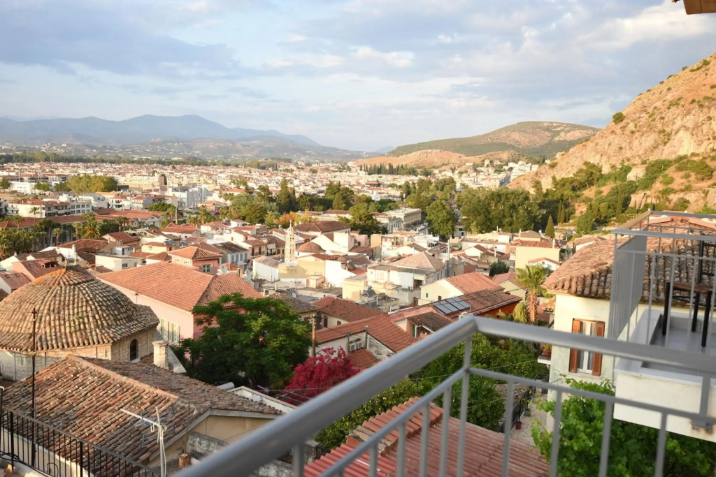 "ΡΟΔΙ" ΔΙΑΜΕΡΙΣΜΑ / "RODI" Apartment