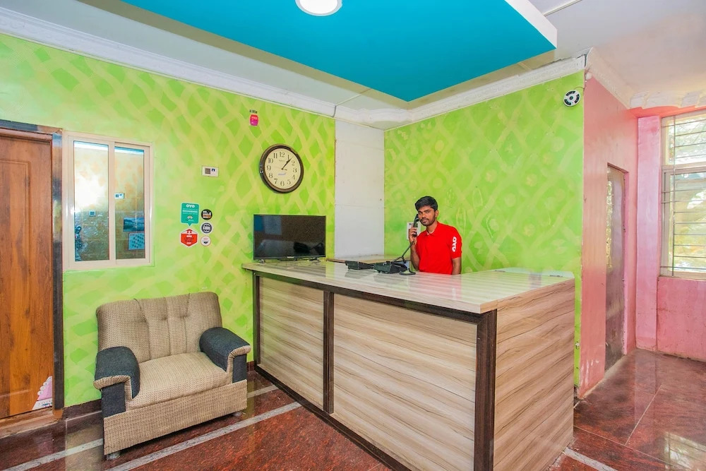 OYO 17373 Ssv Hotel