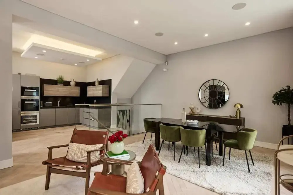 The Westbourne Park Place - Elegant 3bdr Flat