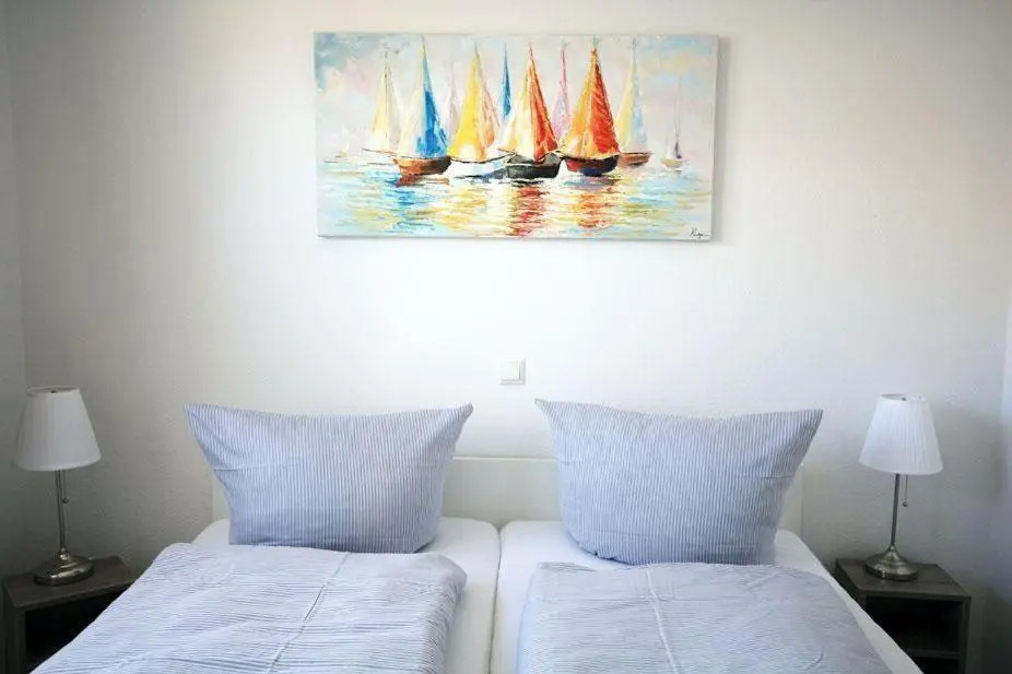 Grosse-Ferienwohnung-3-mit-Meerblick-und-Strandkorb-im-Haus-Seeluft-Duhnen