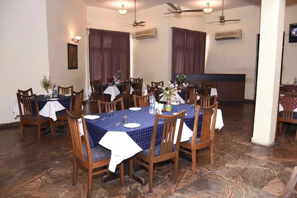 Modipur Hotel
