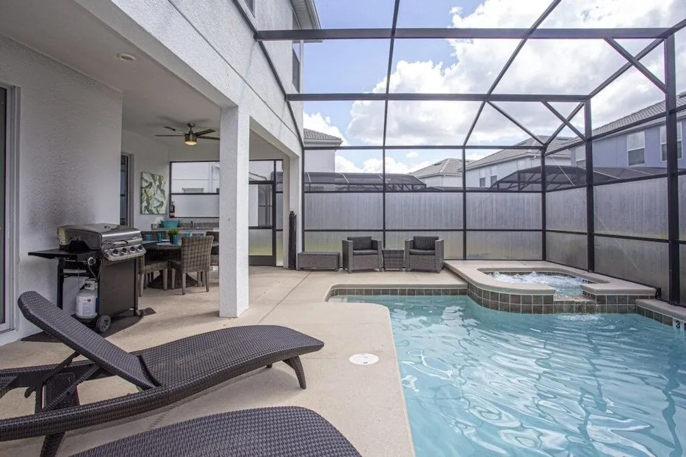 4718sh - Storey Lake 6 Bedroom Villa