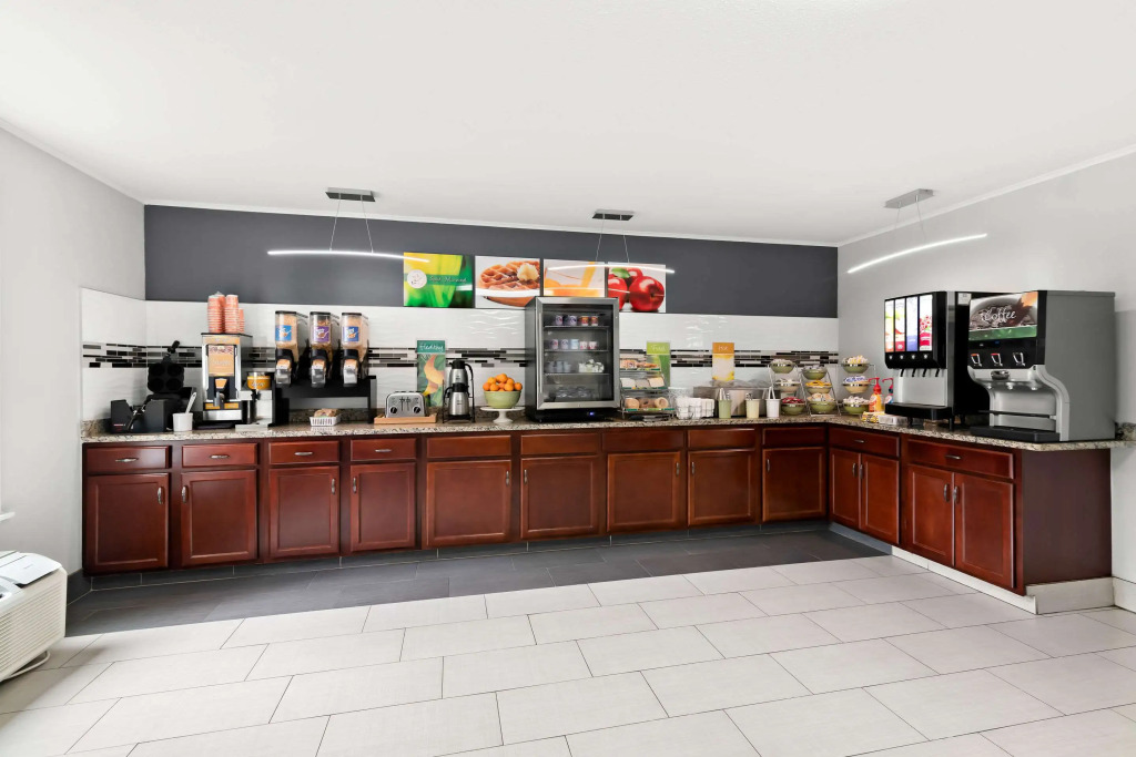 Quality Inn Merrimack - Nashua