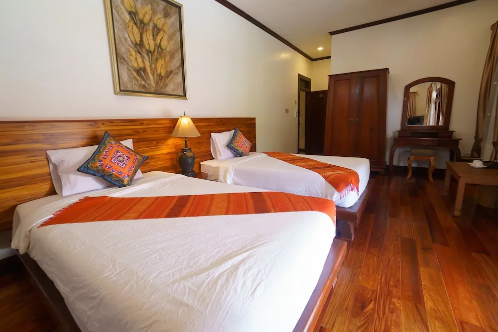 Lux Hotel
