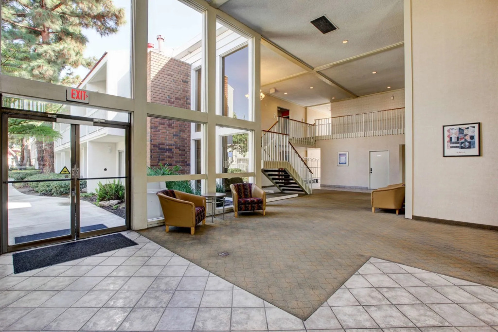 Motel 6-Santa Ana, CA - Irvine - Orange County Airport
