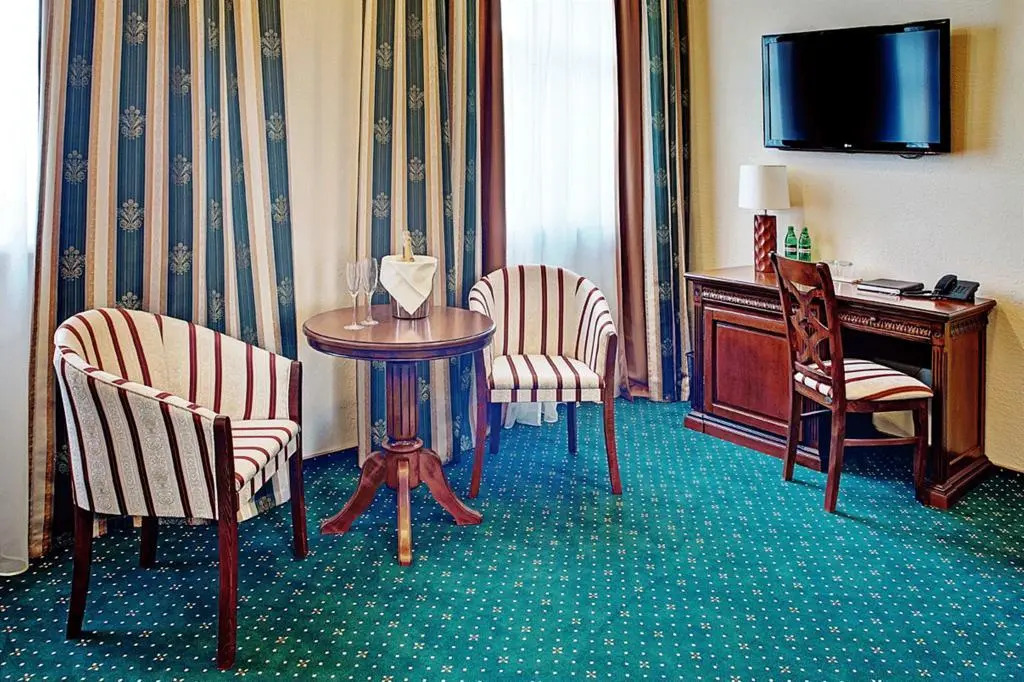 West Park Hotel