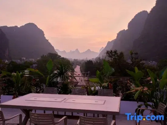 Huangyao Yueshe Sky Terrace Panorama Hotel