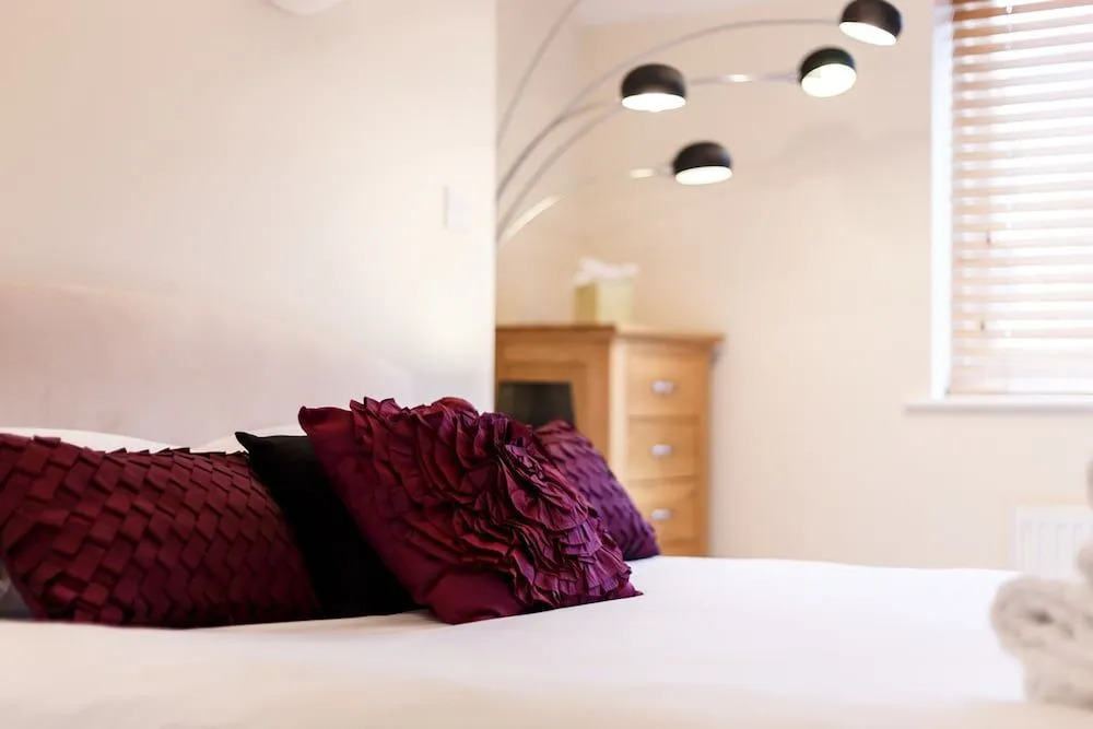 Magnolia House - Beautiful Townhouse in Old Town Poole