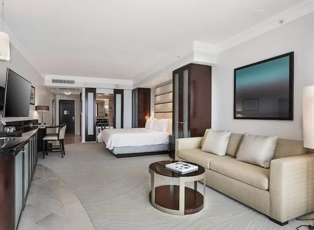 FontaineBleau Resort Balcony w/ Ocean plus Bay View