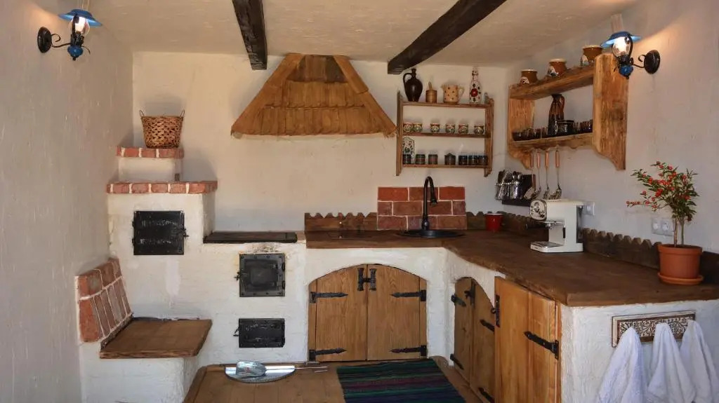 Casa Colț din Maramureș - Old Traditional House
