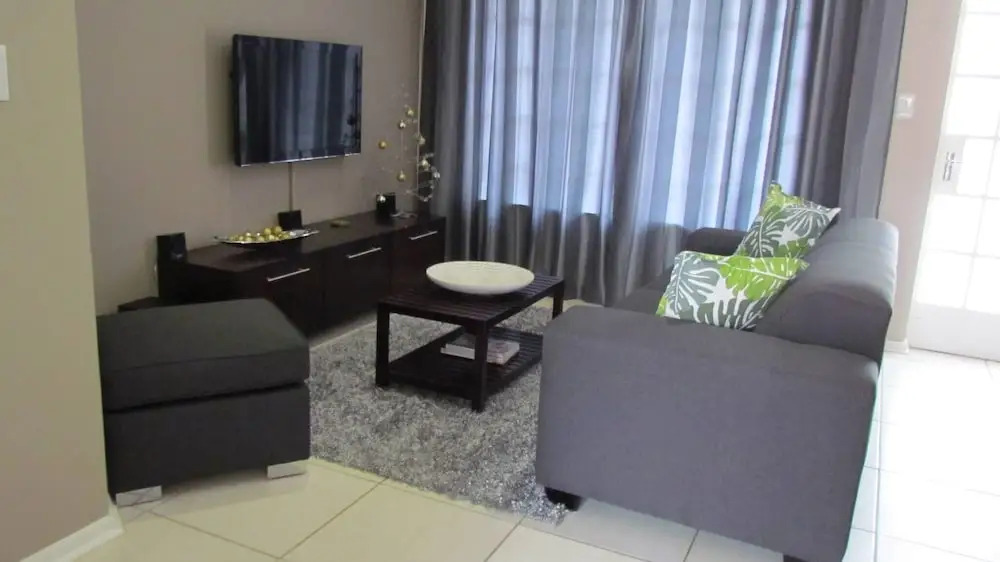 Comfortable Furnished Apartment Wi-fi Free Parking