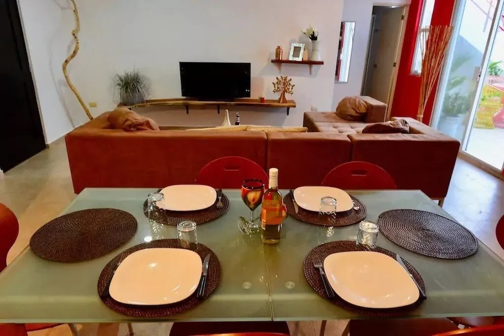 Condo Nikte
