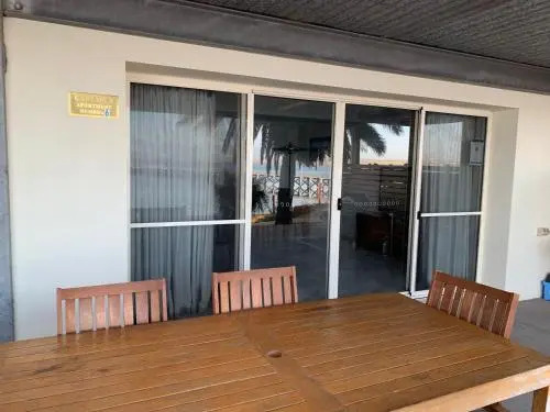 Beachside & Jetty View 6 - Captains Apartment