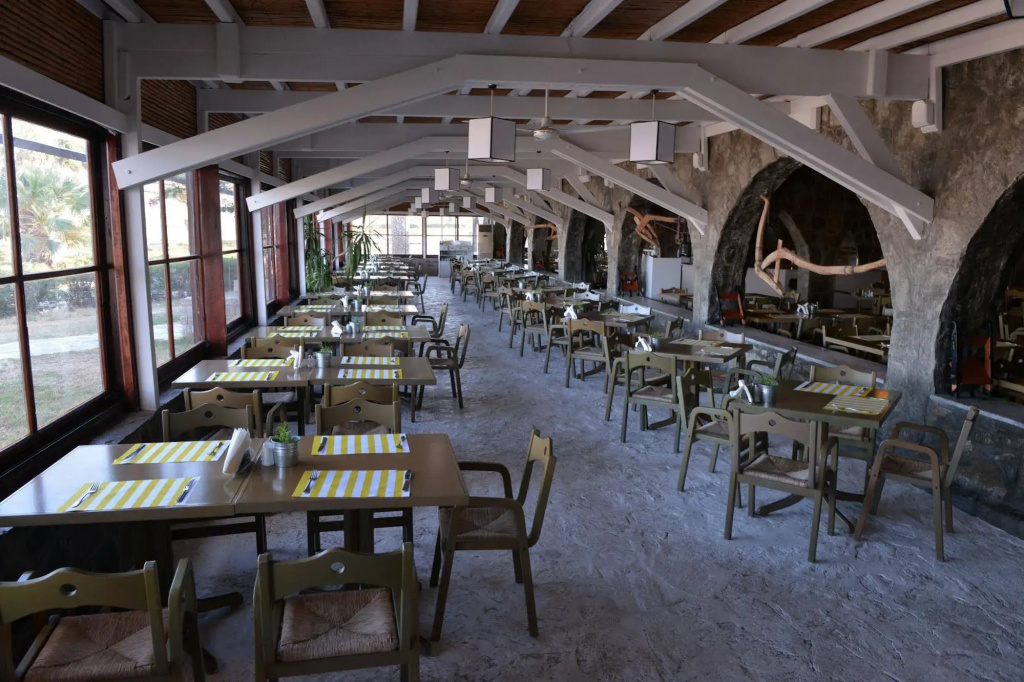 Porto Paros Hotel & Villas