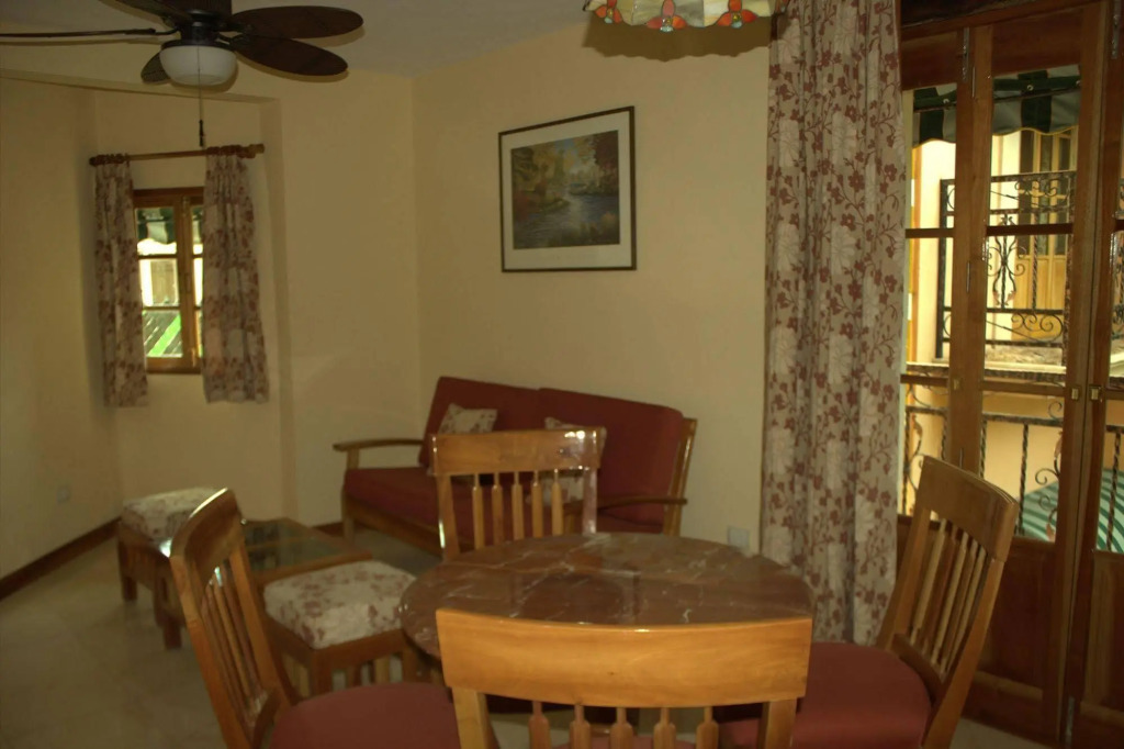 Cancun International Suites