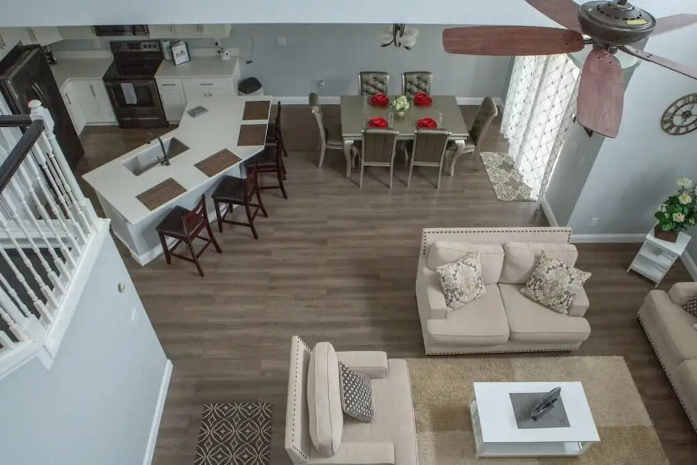 Perfect For Your Family! 4 Bedroom Villa by Redawning