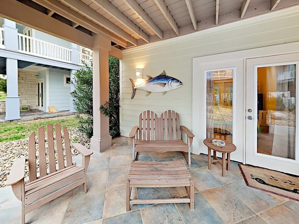 Banyan Beach House - Three Bedroom House