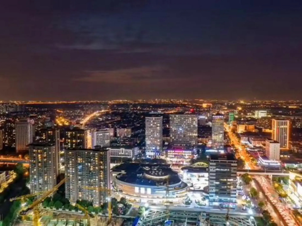 Shanghai Hongqiao International Exhibition Center  99 Xinbiao Selected Hotel
