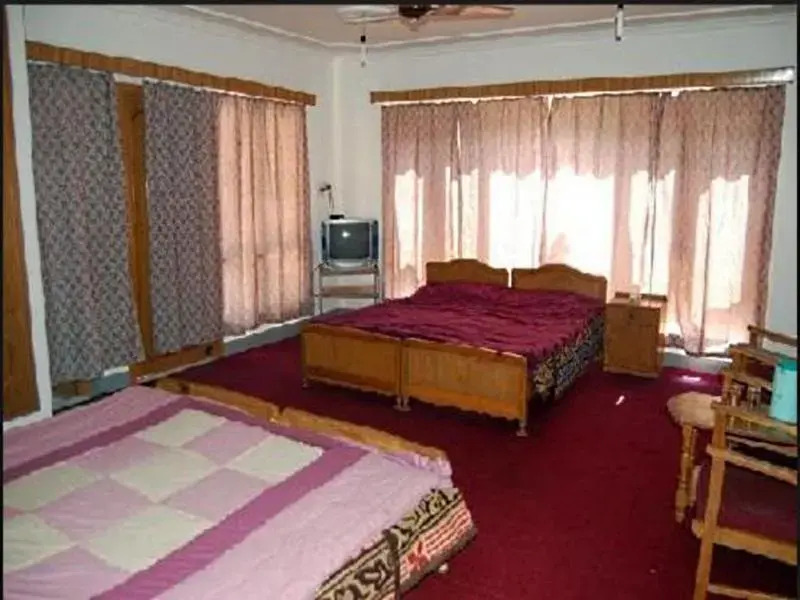 Hotel Season Palace