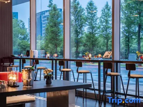 Radisson RED Hotel Jingjiang Financial Business District